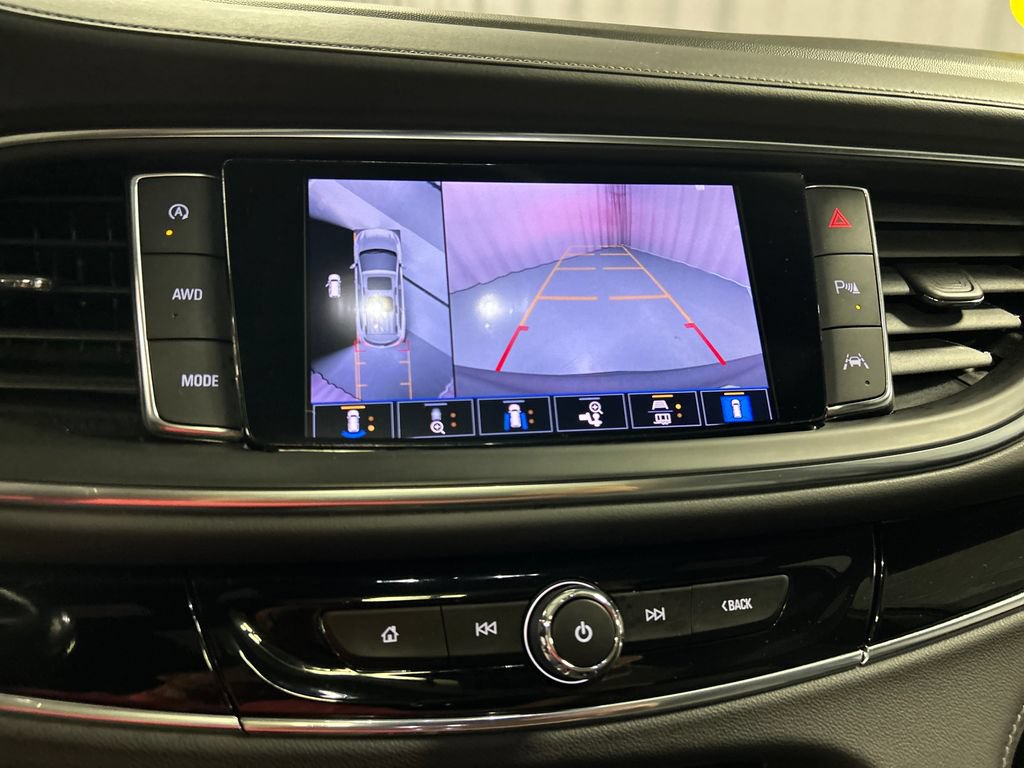 Used 2024 Buick Enclave Avenir w/ Avenir Technology Package AWD/4WD image 18