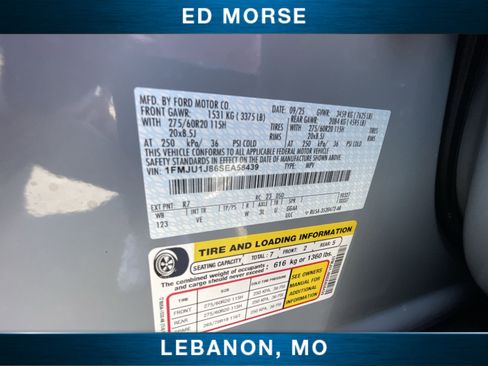 Used 2025 Ford Expedition Active AWD/4WD image 33