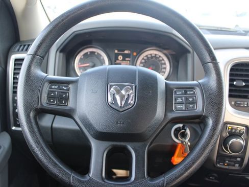 Used 2016 RAM 1500 Classic SLT image 25