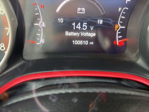 Used 2021 Jeep Compass Trailhawk image 16