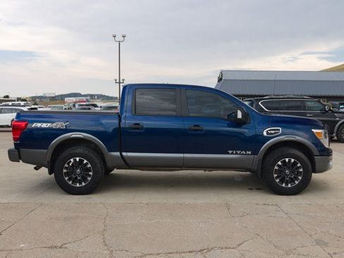 Used 2017 Nissan Titan PRO-4X AWD/4WD image 6