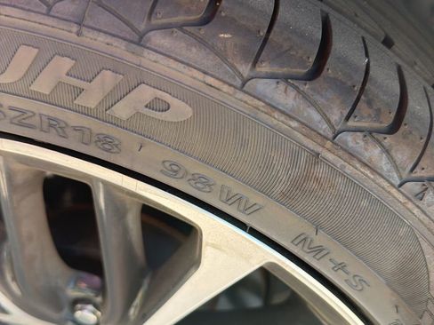 Used 2019 Toyota Camry SE w/ Convenience Package image 8