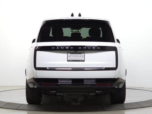 Certified 2025 Land Rover Range Rover Long Wheelbase SE AWD/4WD image 4