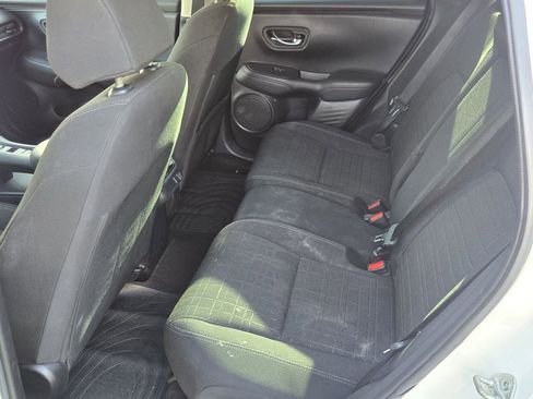 Used 2024 Honda HR-V LX image 6