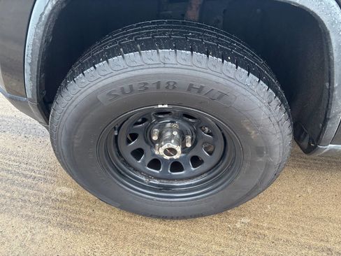 Used 2011 Jeep Grand Cherokee Laredo image 9