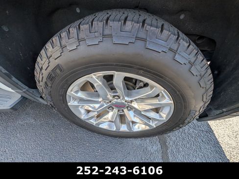 Used 2020 GMC Sierra 1500 SLT w/ SLT Premium Plus Package AWD/4WD image 11