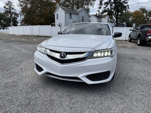 Used 2018 Acura ILX image 2
