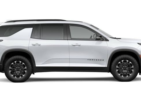 New 2027 Chevrolet Traverse Z71 w/ Driver Confidence Package AWD/4WD image 3