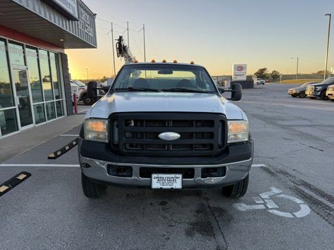 Used 2007 Ford F550 2WD Regular Cab Super Duty image 11