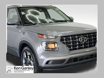 Used 2022 Hyundai Venue SEL
