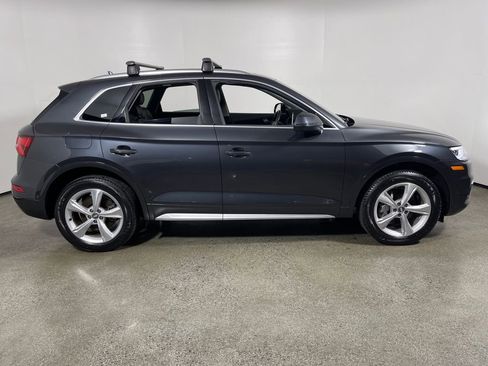 Used 2020 Audi Q5 Prestige image 2