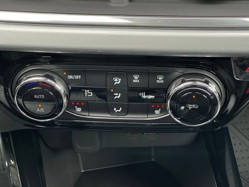 New 2026 Chevrolet Trax LT w/ Driver Confidence Package image 28