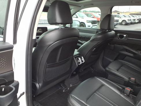 Used 2024 Kia Sorento SX FWD image 9
