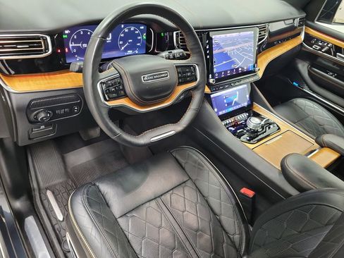 Used 2024 Jeep Grand Wagoneer L Series III image 22