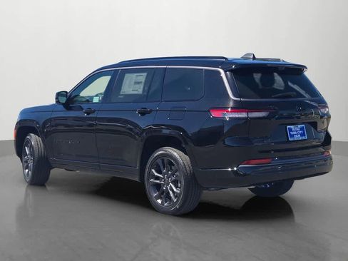New 2026 Jeep Grand Cherokee L Limited AWD/4WD image 4