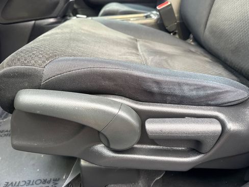 Used 2015 Honda CR-V LX image 14