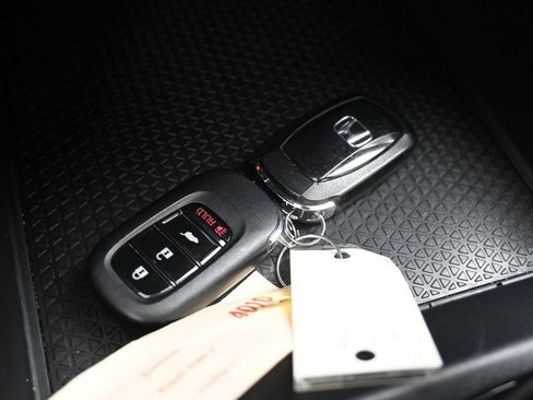 Used 2023 Honda CR-V LX image 14