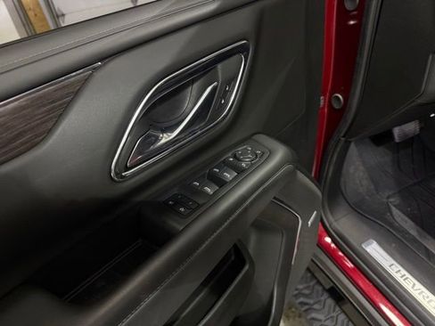 Certified 2024 Chevrolet Tahoe Z71 w/ Luxury Package image 12