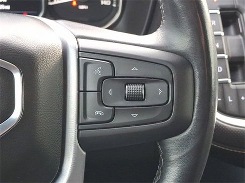 Used 2021 GMC Yukon XL SLT w/ Rear Media and Nav Package image 23