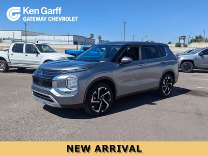Used 2024 Mitsubishi Outlander SE
