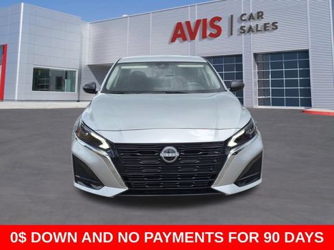 Used 2025 Nissan Altima 2.5 SV FWD image 2