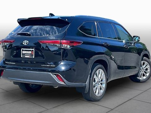 Used 2022 Toyota Highlander Limited AWD/4WD image 13