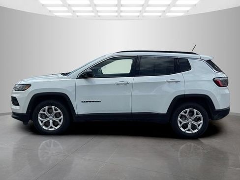 Certified 2024 Jeep Compass Latitude AWD/4WD image 4
