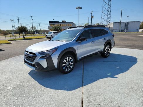 New 2025 Subaru Outback Limited XT image 2