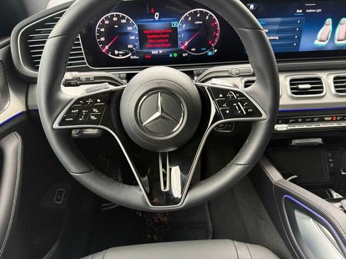 Certified 2025 Mercedes-Benz GLE 450 4MATIC image 18