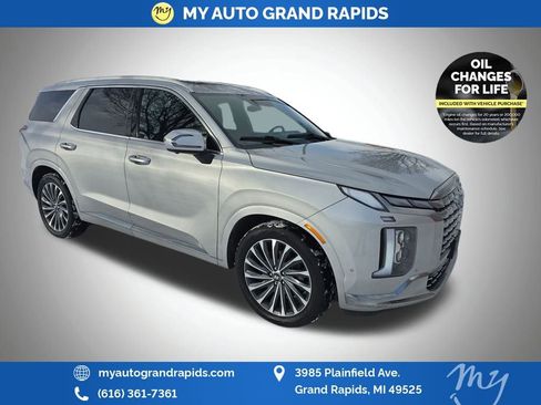 Used 2024 Hyundai Palisade Calligraphy image 1