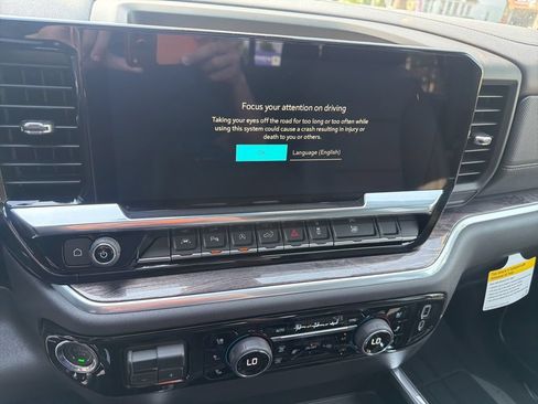 New 2026 Chevrolet Silverado 1500 LTZ w/ Technology Package AWD/4WD image 15