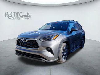 Used 2025 Toyota Highlander XLE video 1