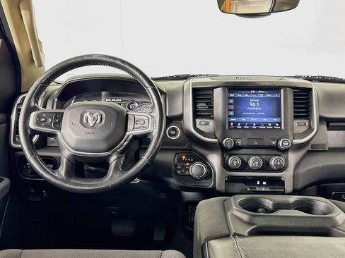 Used 2019 RAM 1500 Big Horn AWD/4WD image 12