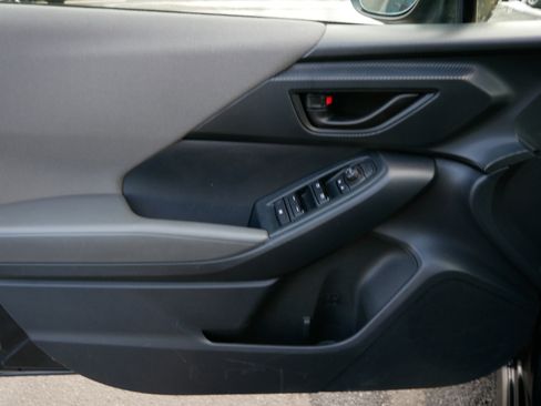 Used 2024 Subaru Crosstrek 2.0i w/ Crosstrek Mirror Package image 31