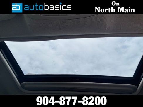 Used 2018 Nissan Sentra SV w/ Premium Package (P01) image 33