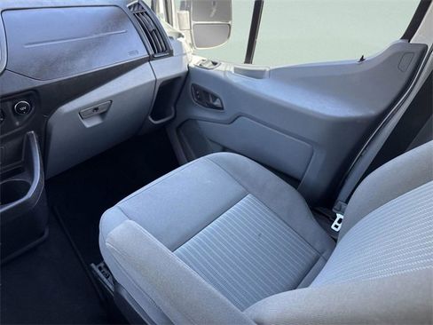 Certified 2018 Ford Transit 350 XLT image 21