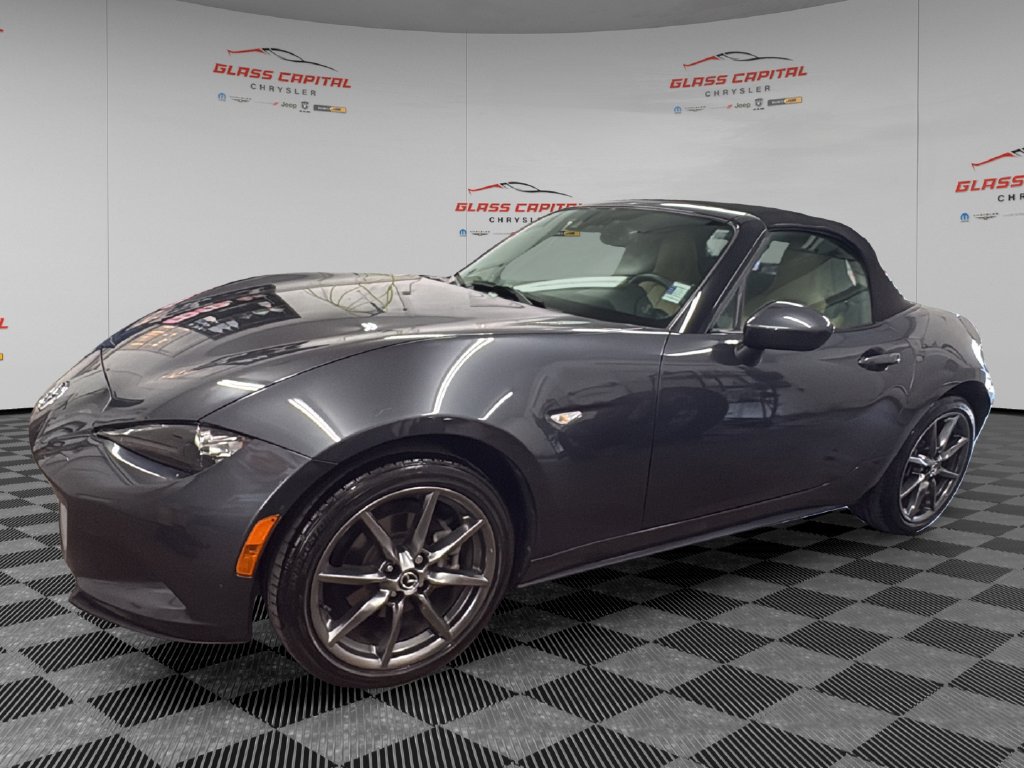 Used 2016 MAZDA MX-5 Miata Grand Touring RWD image 3