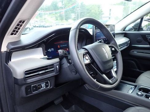 Used 2024 Lincoln Corsair AWD w/ Equipment Group 101A image 16