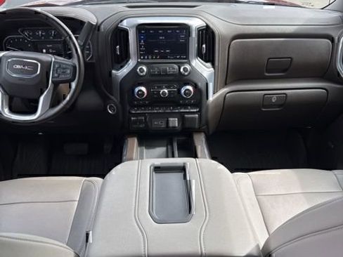 Used 2022 GMC Sierra 1500 SLT w/ SLT Premium Plus Package AWD/4WD image 16