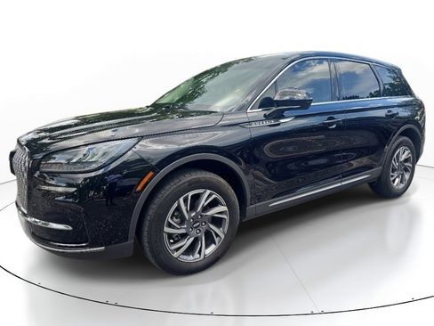 Used 2024 Lincoln Corsair FWD image 2