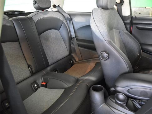 Used 2014 MINI Cooper 2-Door Hardtop FWD image 36