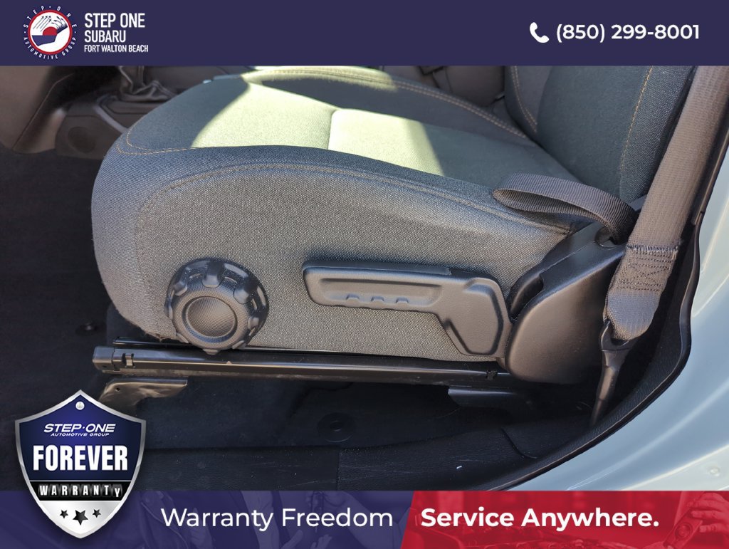 Used 2024 Jeep Wrangler Unlimited w/ Convenience Group AWD/4WD image 13