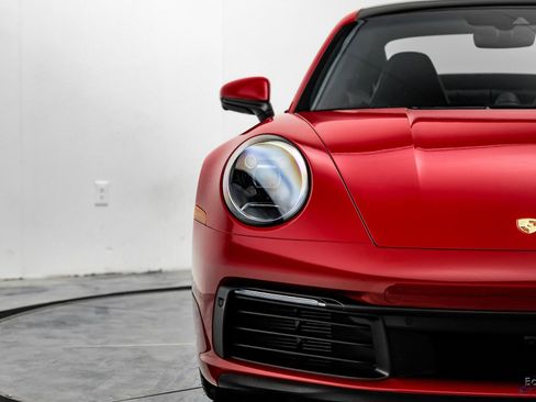 Used 2024 Porsche 911 Carrera w/ Premium Package image 26