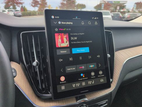 New 2026 Volvo XC60 B5 Plus w/ Protection Package Premier image 18