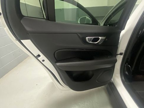 Certified 2024 Volvo V60 B5 Cross Country Plus image 8