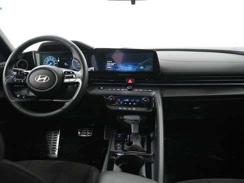 Certified 2026 Hyundai Elantra SEL FWD image 14