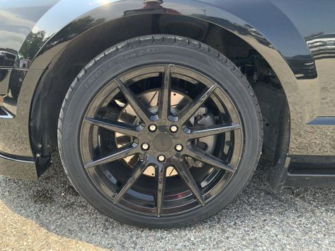 Used 2009 Ford Mustang GT RWD image 16