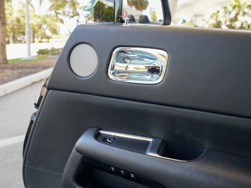 Used 2016 Rolls-Royce Dawn image 73