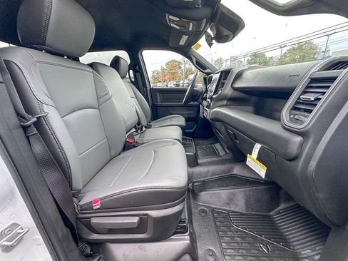 New 2026 RAM 5500 Tradesman w/ Chrome Appearance Group image 4