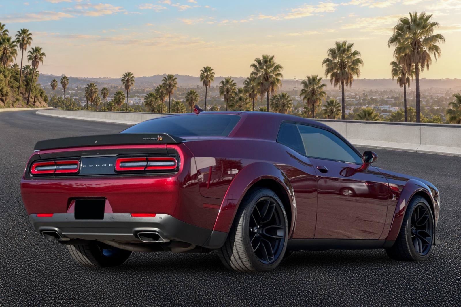 Used 2022 Dodge Challenger R/T Scat Pack RWD image 4